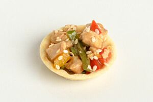 Chicken Stir Fry in Crisp Pastry Cup